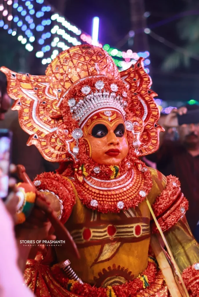 5 Kandanar-Kelan-Theyyam face