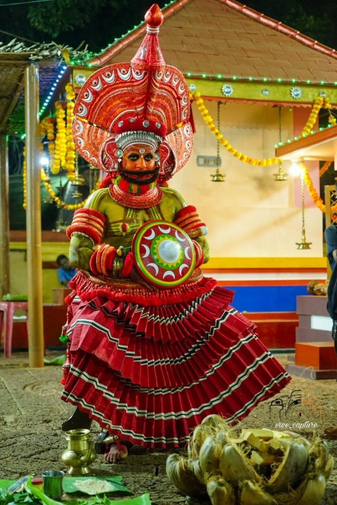 Thoovakkaran-Theyyam-Hidden-Mantra
