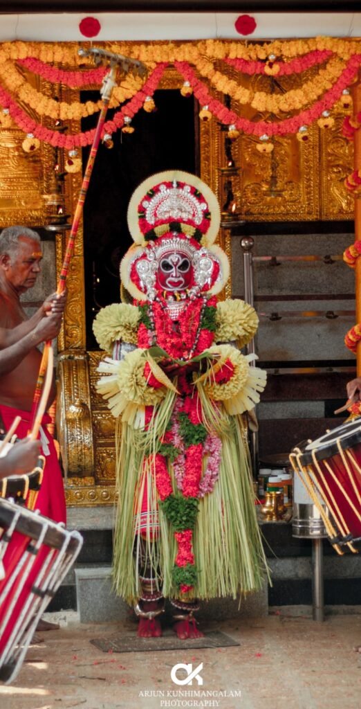 Karim Chamundi Theyyam (കരിം ചാമുണ്ടി തെയ്യം)