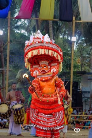 Vayanattu Kulavan Theyyam